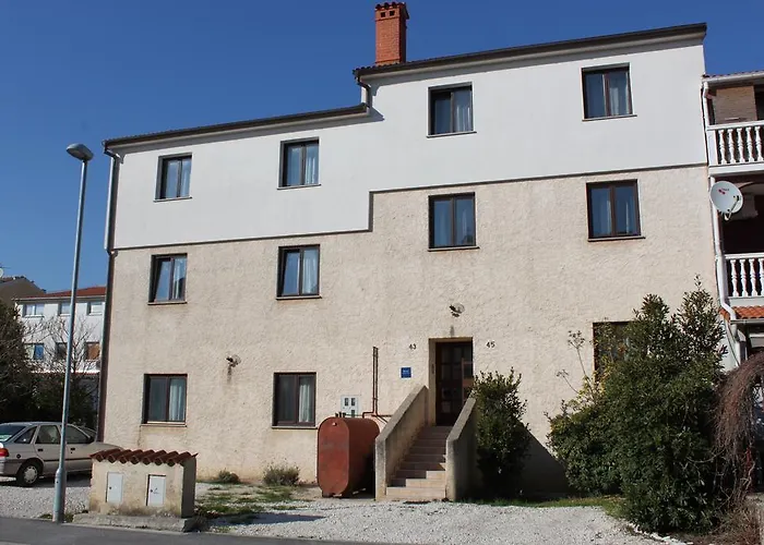 Barbara Gregovica Pula