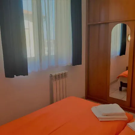 Barbara Gregovica Apartman Póla